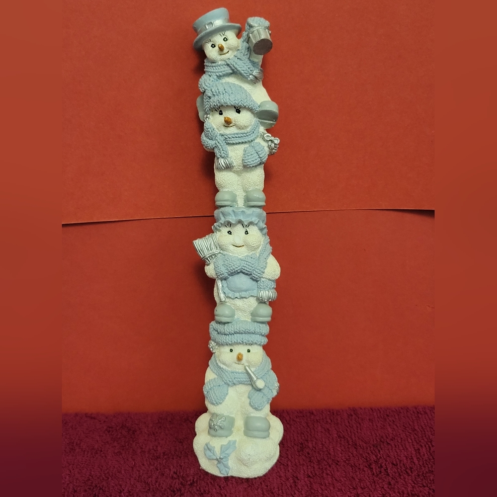 Snow Buddies Tower
